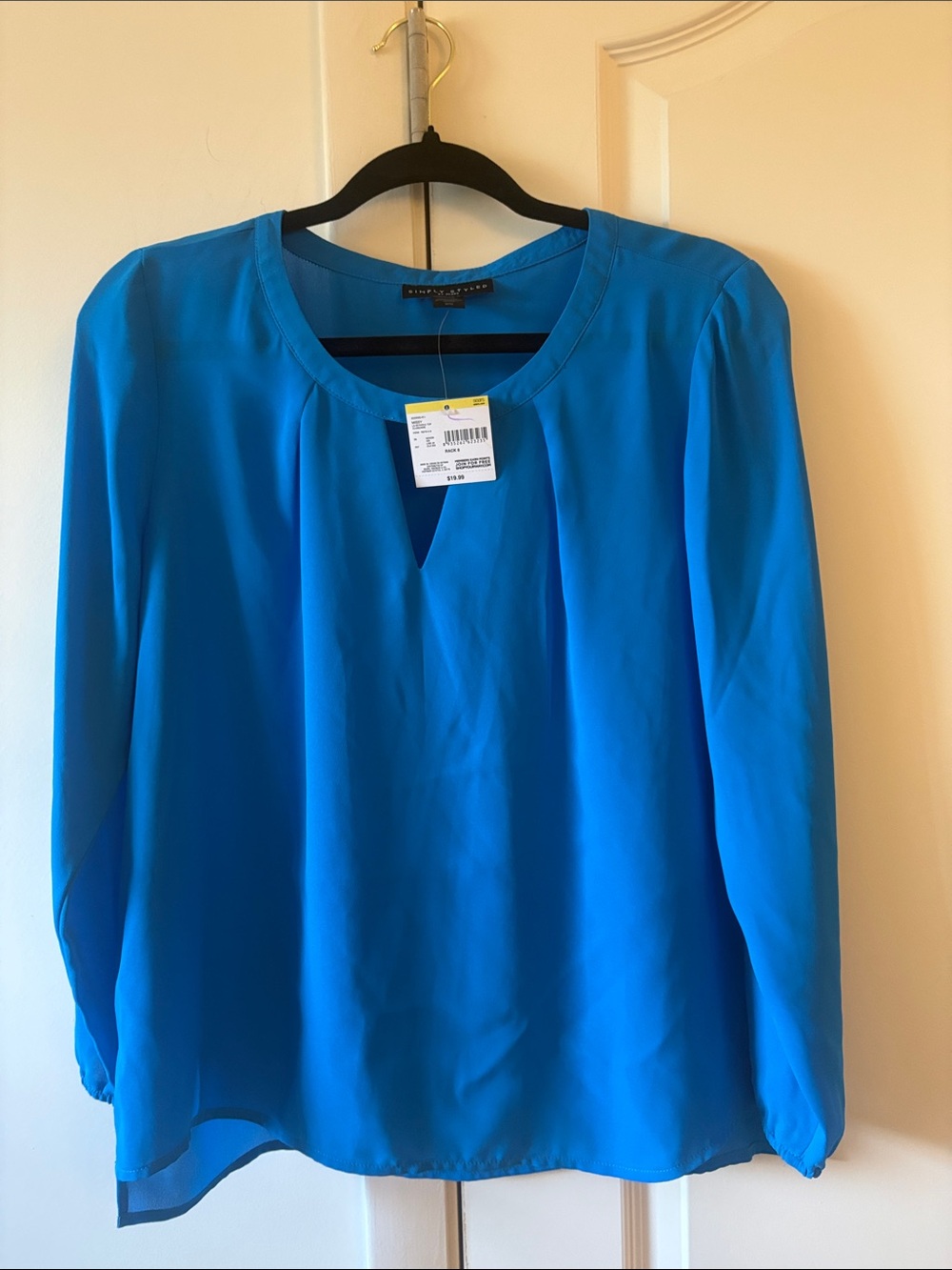 Simply Styled Bright Teal Keyhole Long-Sleeve Blouse